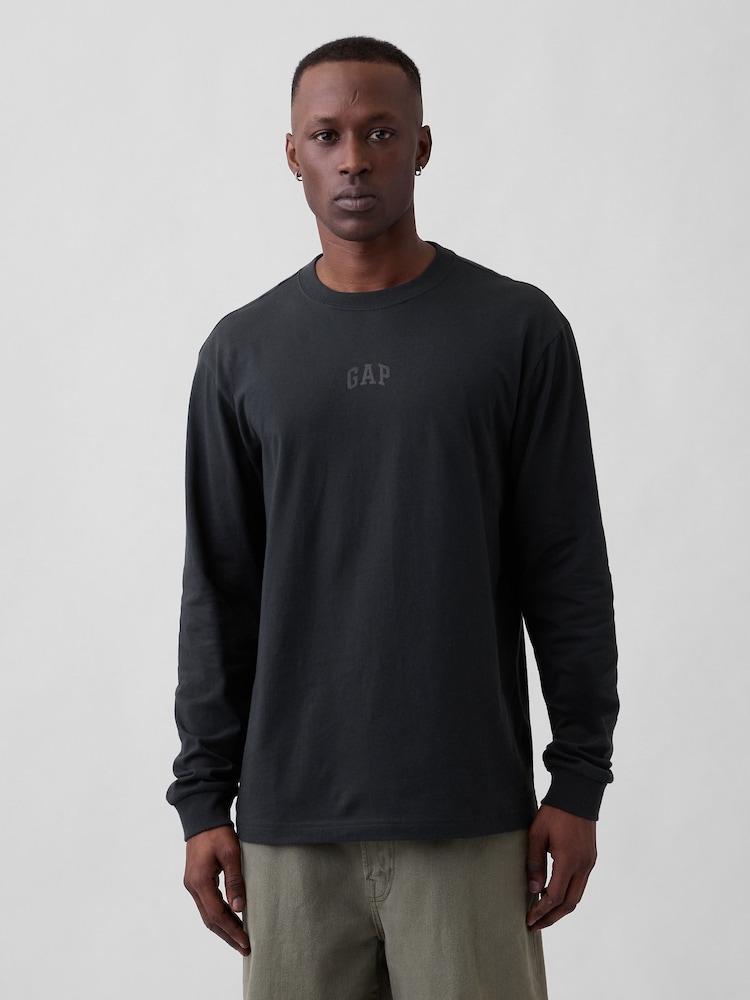 Gap Black Everyday Soft Relaxed Mini-Logo T-Shirt - Image 1 of 5