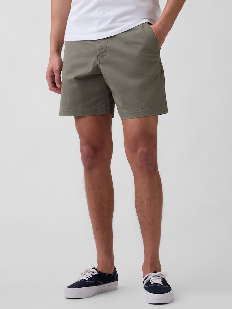 Gap Green 7 inch Relaxed Shorts - Image 1 of 5