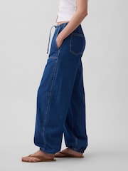 Gap Dark Wash High Waisted UltraSoft Easy Barrel Jeans - Image 3 of 4