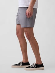 Gap Grey 7 inch Relaxed Shorts - Image 4 of 5