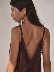 Czekoladowy brąz - Lace Detail Satin Slip - Obraz 5 z 7