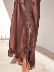Czekoladowy brąz - Lace Detail Satin Slip - Obraz 7 z 7