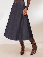 Enxaguar e lavar - Friends Like These Denim Seamed A Line Midi Skirt - Imagem 2 de 5