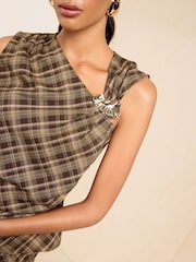 Friends Like These Sleeveless Hardware Detail Blouse - Immagine 5 di 6