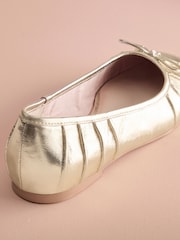 B by Ted Baker Leather Round Toe Charm Detail Ballet Flats - Image 5 of 8