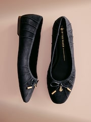 B by Ted Baker Leather Round Toe Charm Detail Ballet Flats - Image 3 of 8