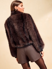 Friends Like These Tipped Faux Fur Short Bomber Jacket - Image 6 de 6