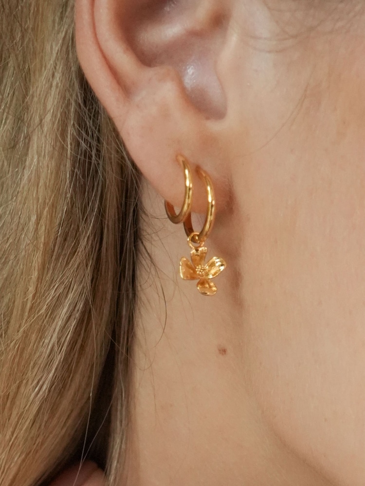 The Edit by Estella Bartlett Tone Flower Illusion Hoops - صورة 2 من 3