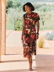 Friends Like These Olive Green Short Sleeve Lace Detail Midi Dress - Image 3 of 5