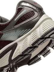 Nike Red Vomero V5 Runner Trainers - Image 11 of 11