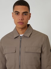 بني - سترة خفيفة مقاومة للرذاذ بسحّاب وياقة من Threadbare - صورة 4 من 4