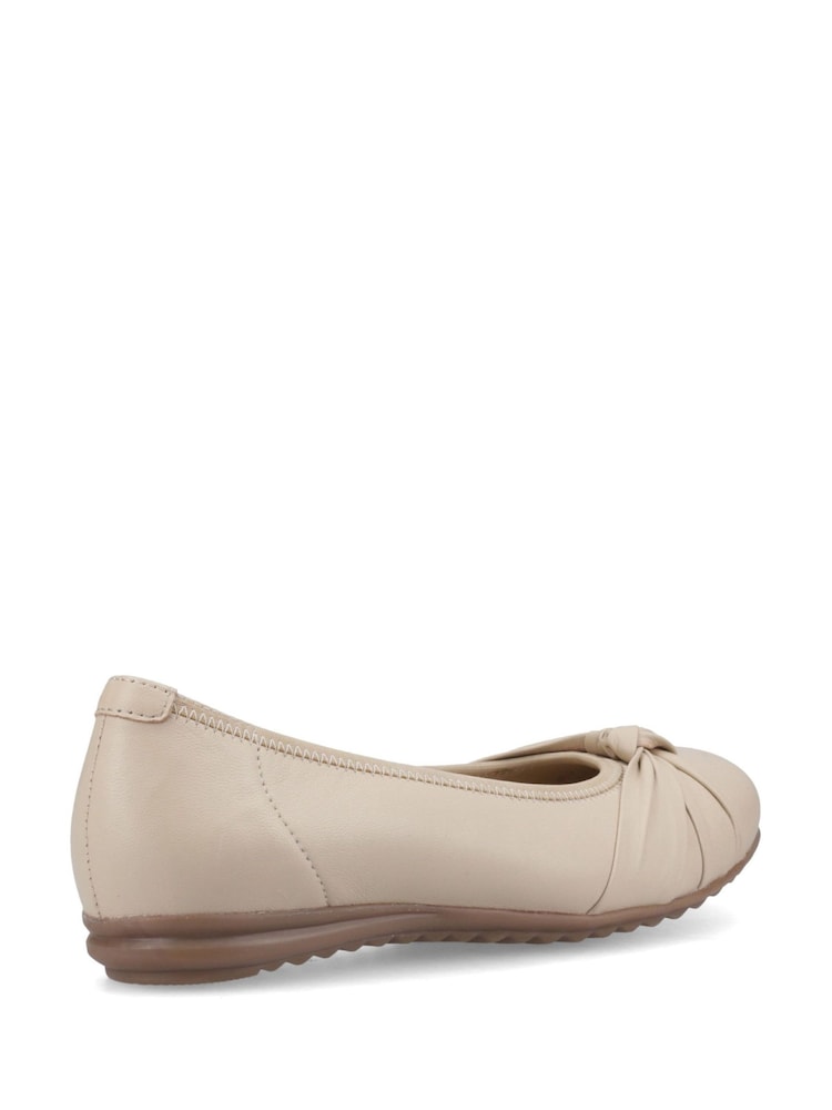 Cream - Hush Puppies Lilith Knot Ballerinas - Imaginea 2 din 4 Cream - Hush Puppies Lilith Knot Ballerinas - Imaginea 2 din 4
