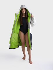 dryrobe Cream Advance Long Sleeve Changing Robe - Image 4 of 9