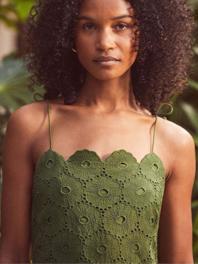 Ro&Zo Green Petite Broderie Tie Shoulder Dress - Image 5 of 5