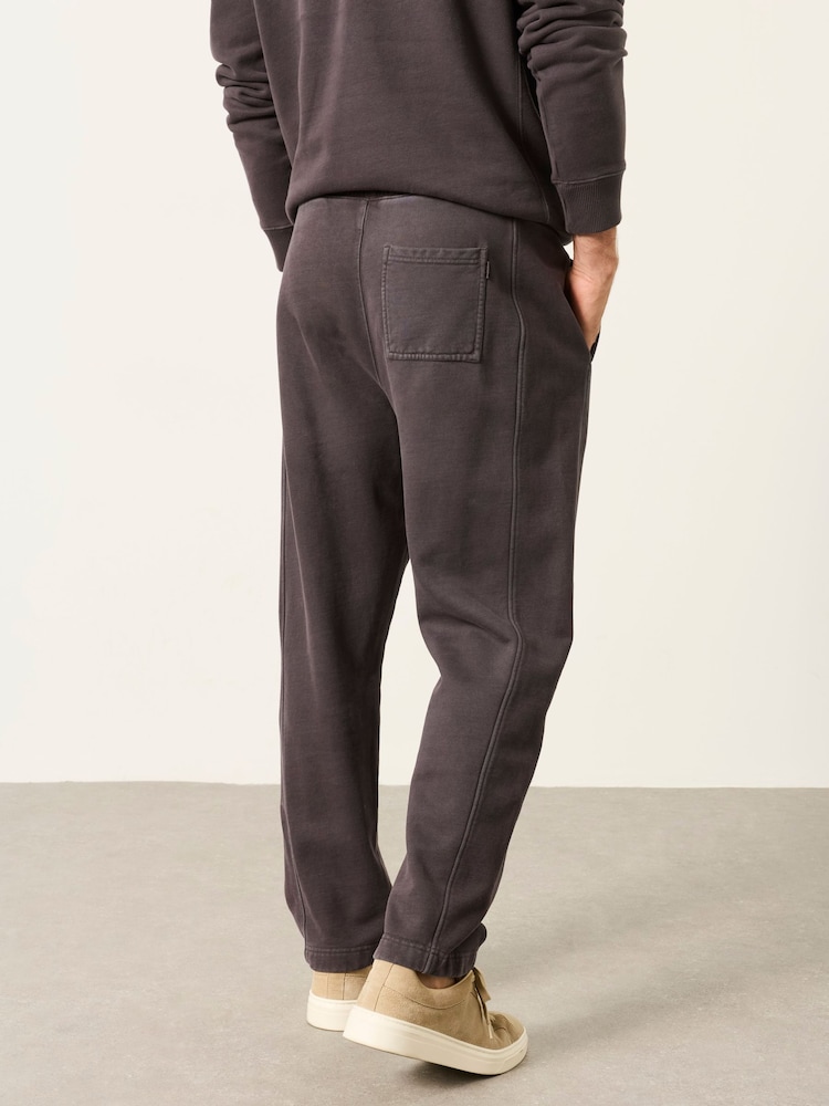 Grafitowoszara - FatFace Hayle Joggers - Obraz 2 z 6 Grafitowoszara - FatFace Hayle Joggers - Obraz 2 z 6