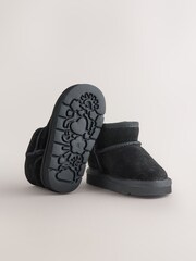 Black Wide Fit (G) Water Repellent Suede Pull On Boots - Image 3 of 5
