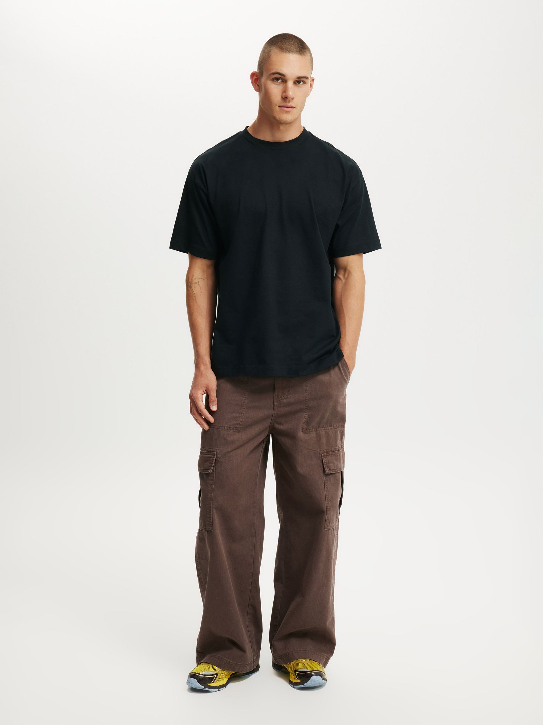 Comprar Preto - Camiseta Cotton On Box Fit from Next Brazil
