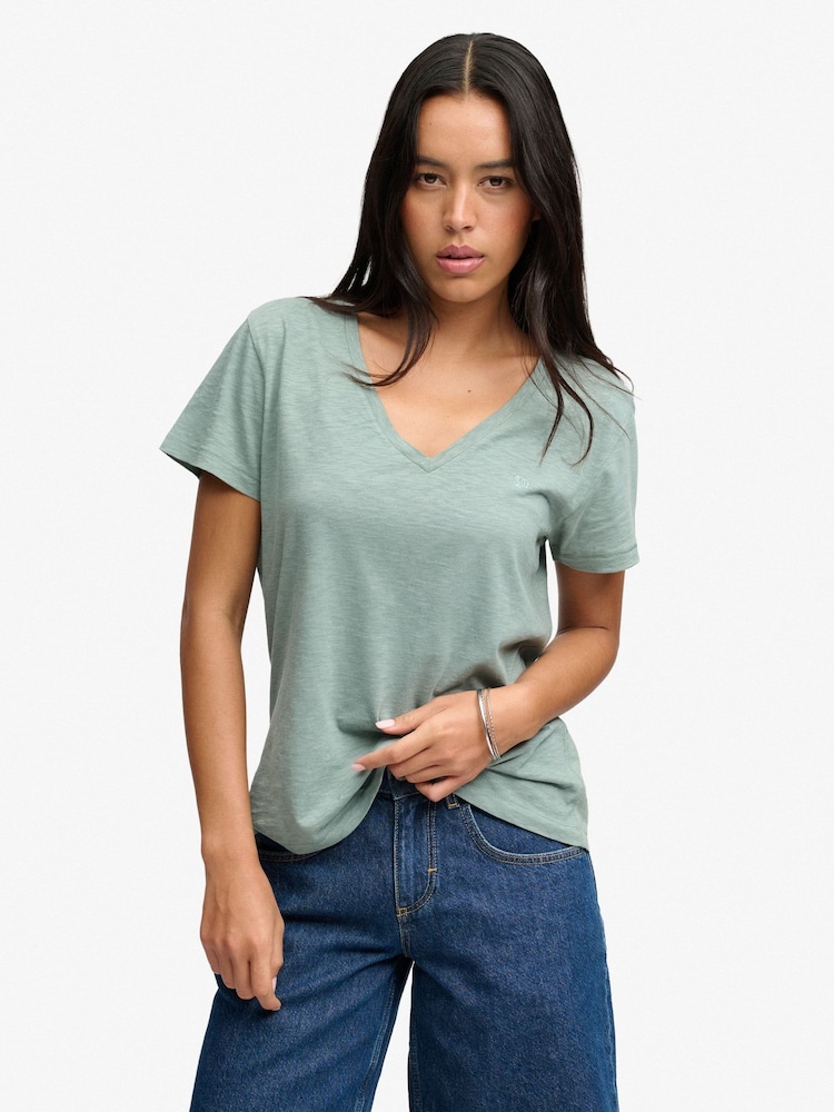 Verde - Superdry Camiseta bordada con cuello en V bordada en - Imagen 1 de 5 Verde - Superdry Camiseta bordada con cuello en V bordada en - Imagen 1 de 5