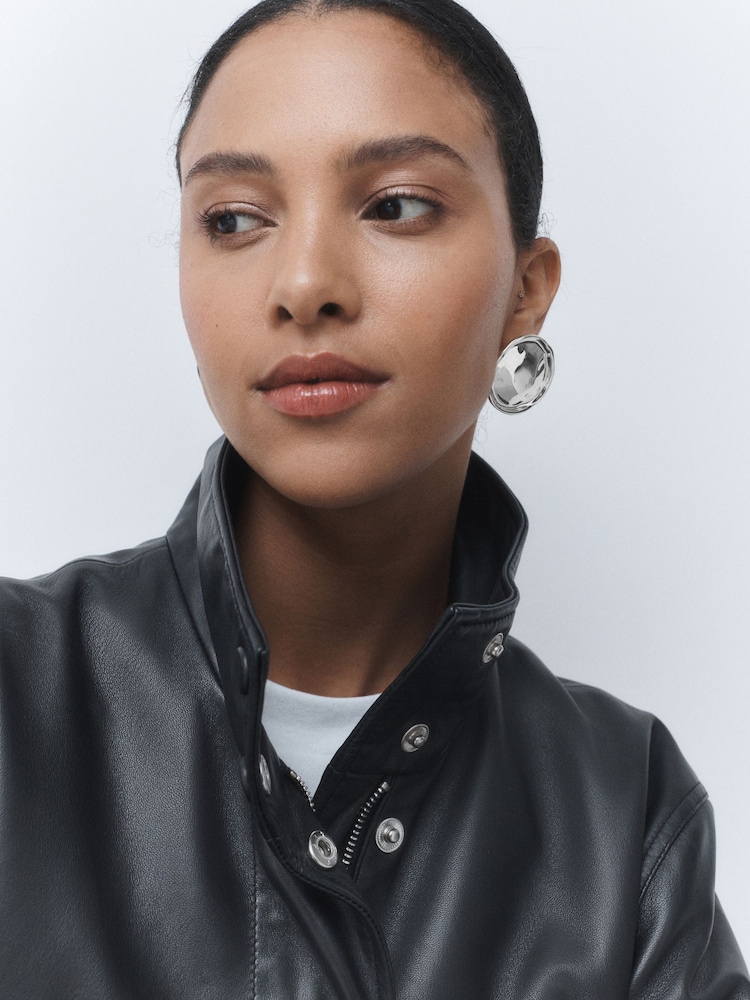 Silver Tone Round Disc Stud Earrings - Image 2 of 5 Silver Tone Round Disc Stud Earrings - Image 2 of 5