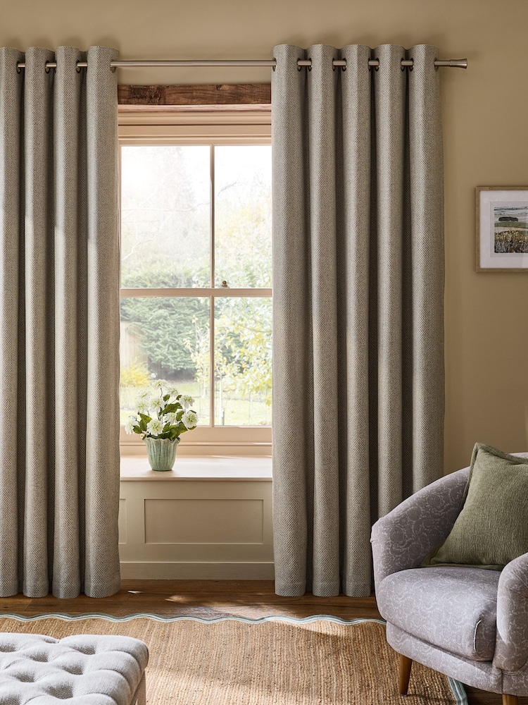 Brushed Mini Geo Blackout/Thermal Eyelet Curtains - صورة 1 من 5 Brushed Mini Geo Blackout/Thermal Eyelet Curtains - صورة 1 من 5