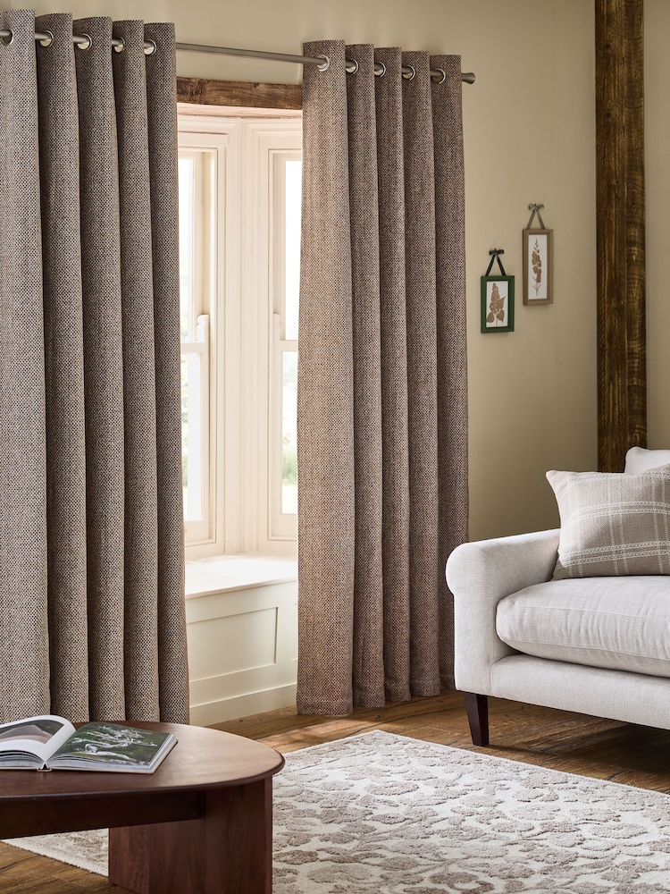 Brushed Mini Geo Blackout/Thermal Eyelet Curtains - صورة 2 من 5 Brushed Mini Geo Blackout/Thermal Eyelet Curtains - صورة 2 من 5