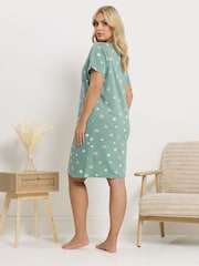 قميص نوم ببلاكيت مقاس كبير من Yours - صورة 3 من 4