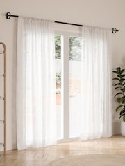 Umbra Ringlet Curtain Pole 107- 305cm - Image 1 of 5