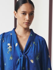 Koboltblått blomstrete Print - Long Sleeve Tie Neck Mini Dress - Bilde 5 av 9