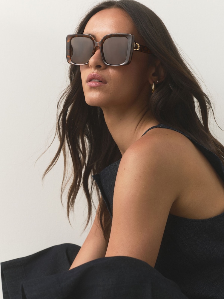 Tortoiseshell Brown Square Sunglasses - Image 1 of 5 Tortoiseshell Brown Square Sunglasses - Image 1 of 5