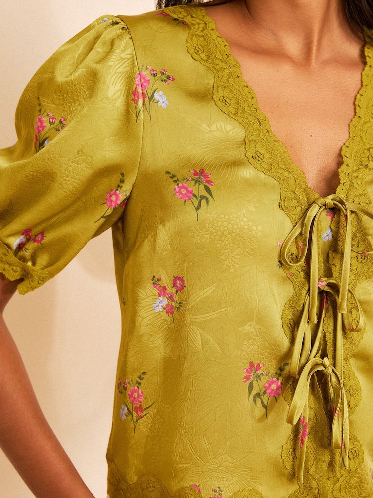 Love & Roses x RHS Lime Green Petite Floral Printed Satin Jacquard Tie Front Blouse - Image 2 of 5