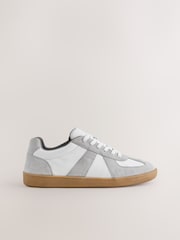 Vit - Casual Utbildare - Bild 4 av 7