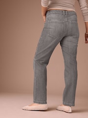 Grey Maternity 90s Straight Leg Denim Jeans - Image 4 of 9