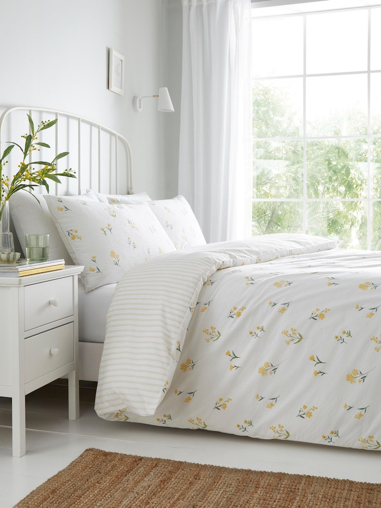 Dreams & Drapes White Ditsy Floral Seersucker Textured Duvet Cover Set - Image 1 of 4