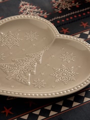 Set of 2 Natural Embossed Heart Christmas Side Plates - Image 3 of 4