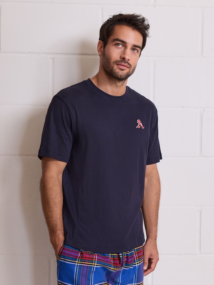 Blue Tartan - طقم من بيجامة مربعات بكُم قصير - صورة 2 من 7 Blue Tartan - طقم من بيجامة مربعات بكُم قصير - صورة 2 من 7