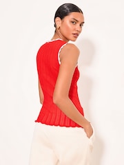 Lipsy Red Tipped Scallop Detail Knitted Vest - Image 5 of 5