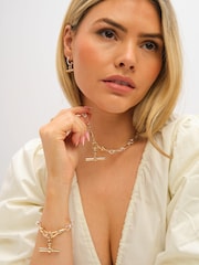 Inicio Metallic T-Bar Earrings - Image 3 of 3