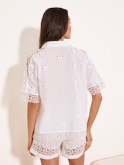 Lipsy Broderie Lace Cutwork Trim Collar Short Sleeve Shirt - صورة 4 من 4