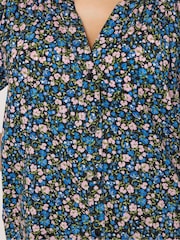 蓝色 - M&Co Short Sleeve Notch Neck Shirt - 5的图像4｝