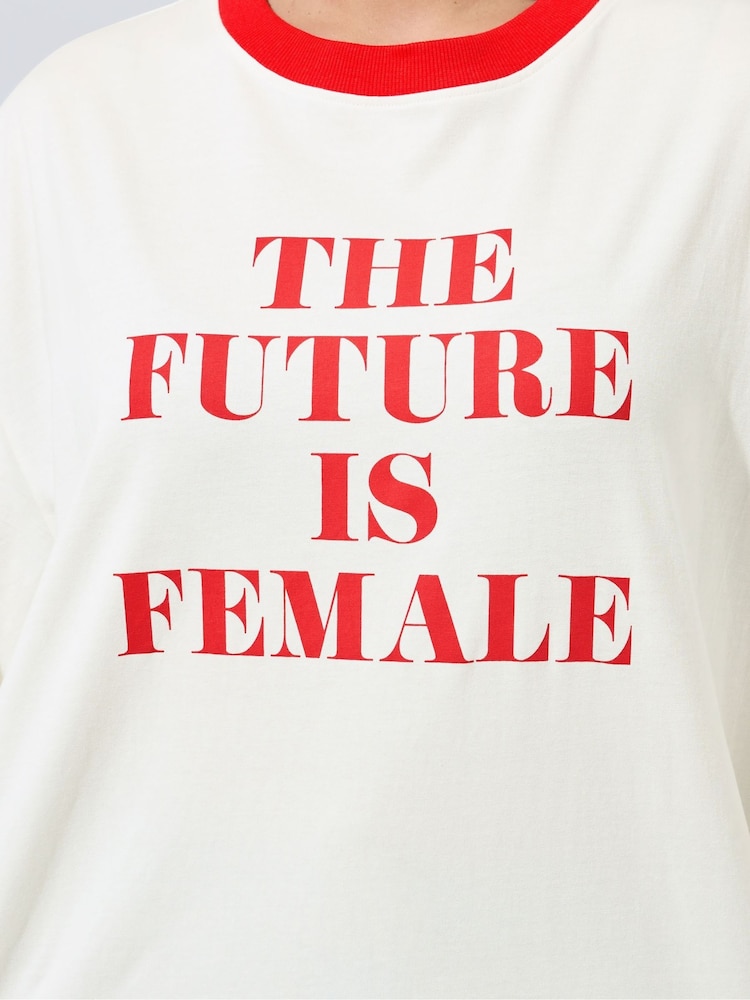 Yours Curve Limited 'The Future Is Female' T-Shirt - Bild 4 von 4