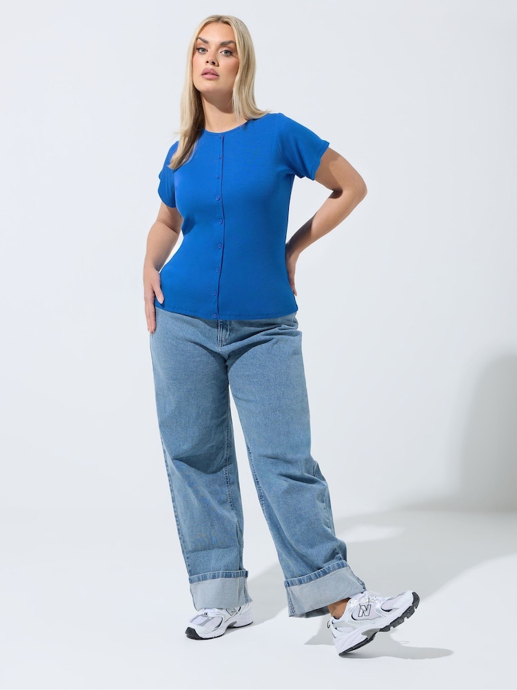 Yours Curve Blue Limited Short Sleeve Button Top - Image 2 of 4 Yours Curve Blue Limited Short Sleeve Button Top - Image 2 of 4