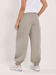 PixieGirl Petite Balloon Pinstripe Trousers - صورة 3 من 4