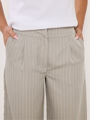 PixieGirl Petite Balloon Pinstripe Trousers - صورة 4 من 4