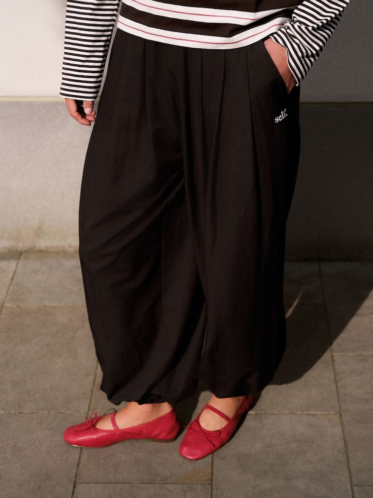 self. Wide Hareem Trousers - Image 1 de 8