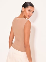 Marrón moca - Lipsy Square Neck Buttoned Knit Vest Top - Imagen 5 de 5