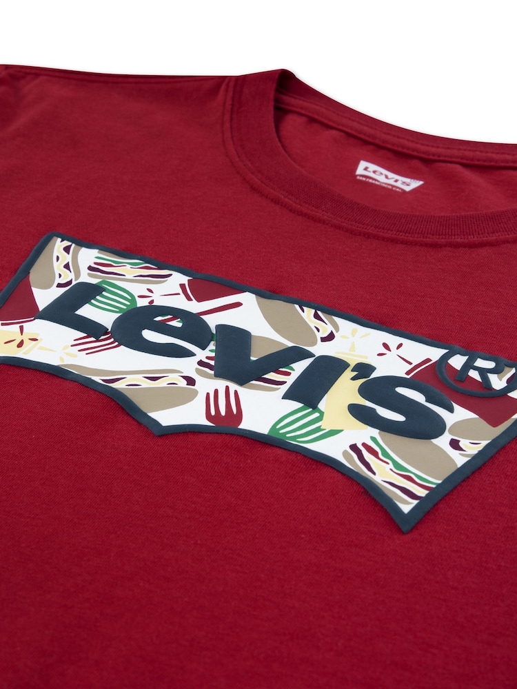 Levi's Red Barbecue Batwing Short Sleeve T-Shirt - Image 6 of 6 Levi's Red Barbecue Batwing Short Sleeve T-Shirt - Image 6 of 6