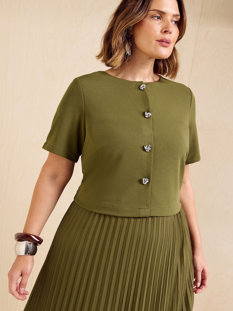 Friends Like These Bottle Green Curve Short Sleeve 2 in 1 Pleated Midi Dress - Image 2 of 4 Friends Like These Bottle Green Curve Short Sleeve 2 in 1 Pleated Midi Dress - Image 2 of 4