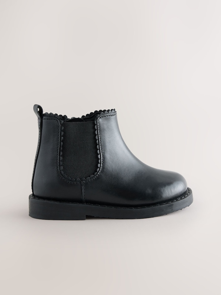 Schwarz - Chelsea-Stiefeletten aus Leder - Bild 2 von 5 Schwarz - Chelsea-Stiefeletten aus Leder - Bild 2 von 5