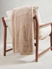 Us Polo Assn Camel Premium Fur-Style Throw - Image 2 of 5