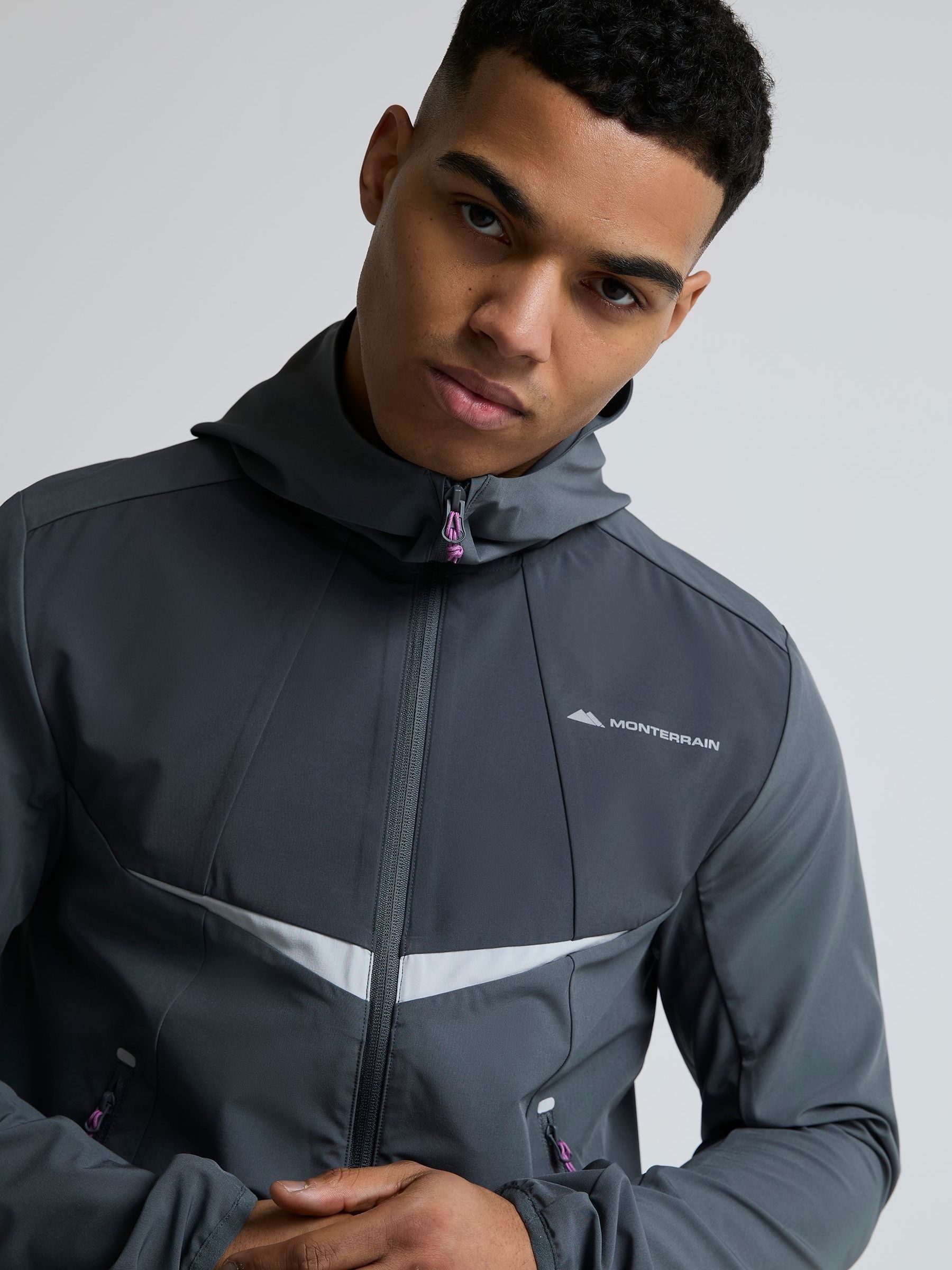 Next：日本 Monterrain Defence Windrunner ジャケット from Next Japan